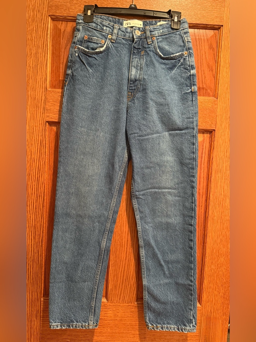 Zara The 90’s Mom Fit High Rise Jeans Size 4 Blue Denim Inseam 27.5”